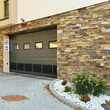 Apartment Family & Friends Art Piekny Widok Z Garazem